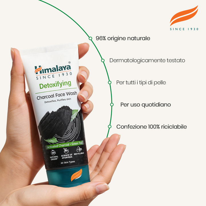 Lavaggio viso disintossicante con carbone attivo e tè verde 150 ml