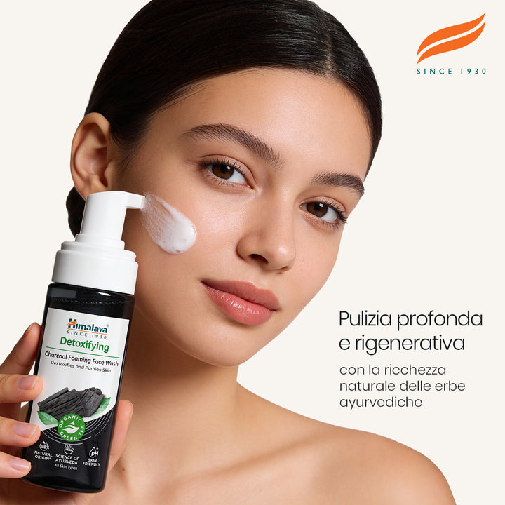 HIMALAYA MOUSSE DETERGENTE VISO DETOX AL CARBONE ATTIVO 150ML