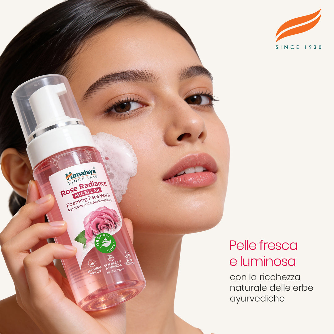 HIMALAYA MOUSSE DETERGENTE VISO MICELLARE ILLUMINANTE ALLA ROSA 150ML